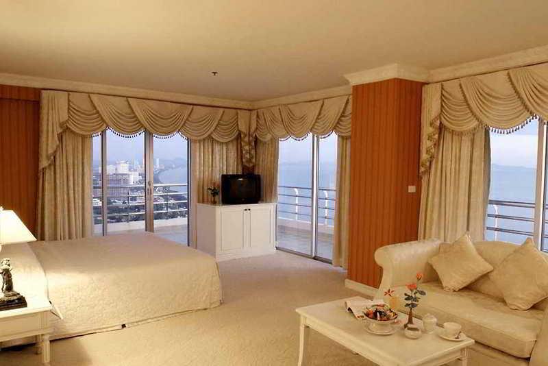Adriatic Palace Hotel パッタヤー エクステリア 写真